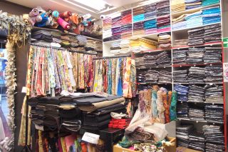 ロンドンで布を安く買える場所なら Goldhawk Road！リバティプリントもお得に購入できます！