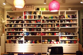 【ドイツ】ベルリン中心部・ミッテにあるブティックのような毛糸屋さん、Knit Knit Berlin