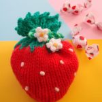 【Raverly】イチゴ型のポーチを編みました。子供が喜びそうな、簡単に編めるかわいいポーチです