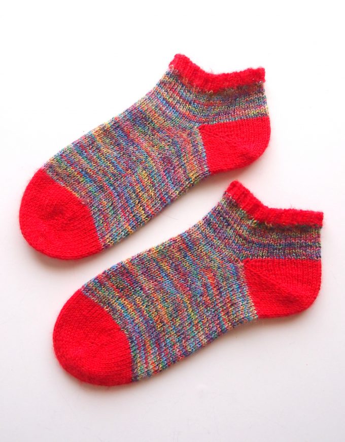 ドイツの糸、「REGIA」で編んだ靴下。つま先から編む “Toe Up Socks” です。