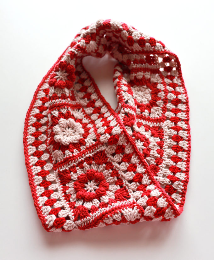 【Ravelry】”Granny Square Scarf” を編みました