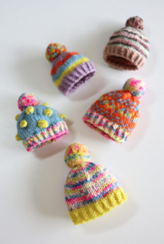 【動画あり】小さい帽子の編み方。リカちゃんのニット帽としても使えます！
